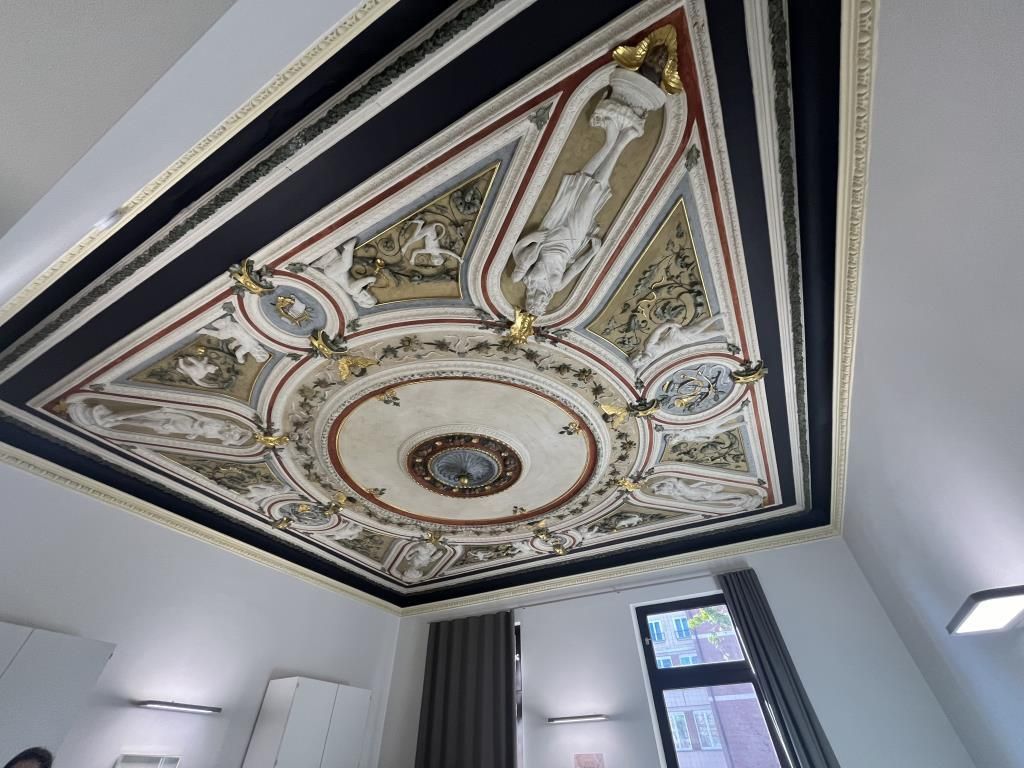 außergewöhnlichen Stuckdecke